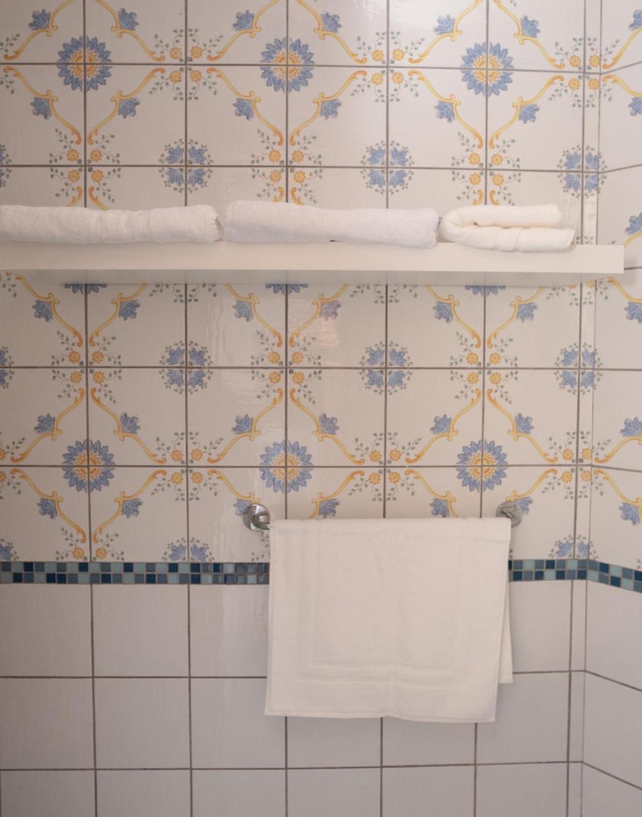 Ischia Mare Bed & Breakfast Bagian luar foto